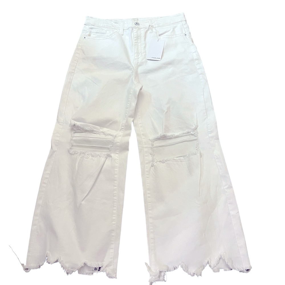 NWT Sneak Peek high rise white ripped shredded hem jeans